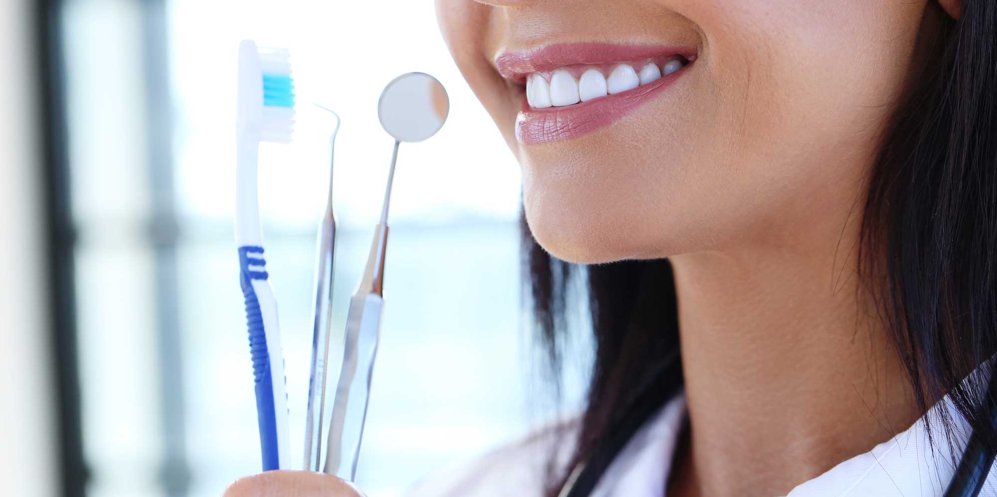 Pulizia e igiene dentale professionale